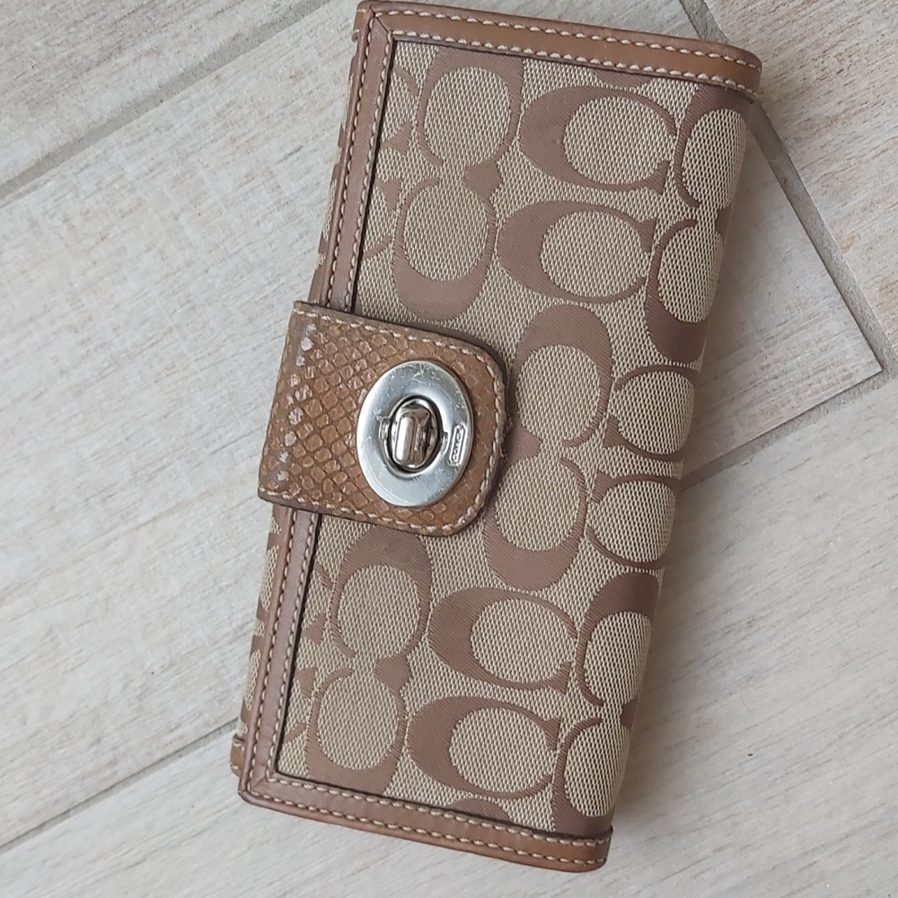 Coach wallet